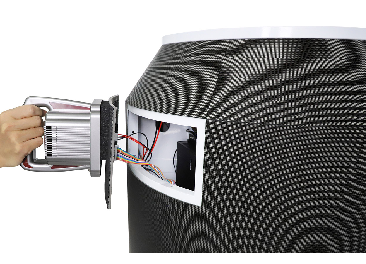 EA-DCan front access to a flexible LED module